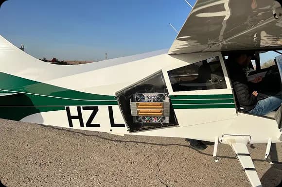 SAR sensor system on an aircraft